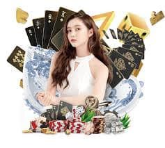 Màn hình jackpot slots đang quay với biểu tượng thắng lớn trên vet69